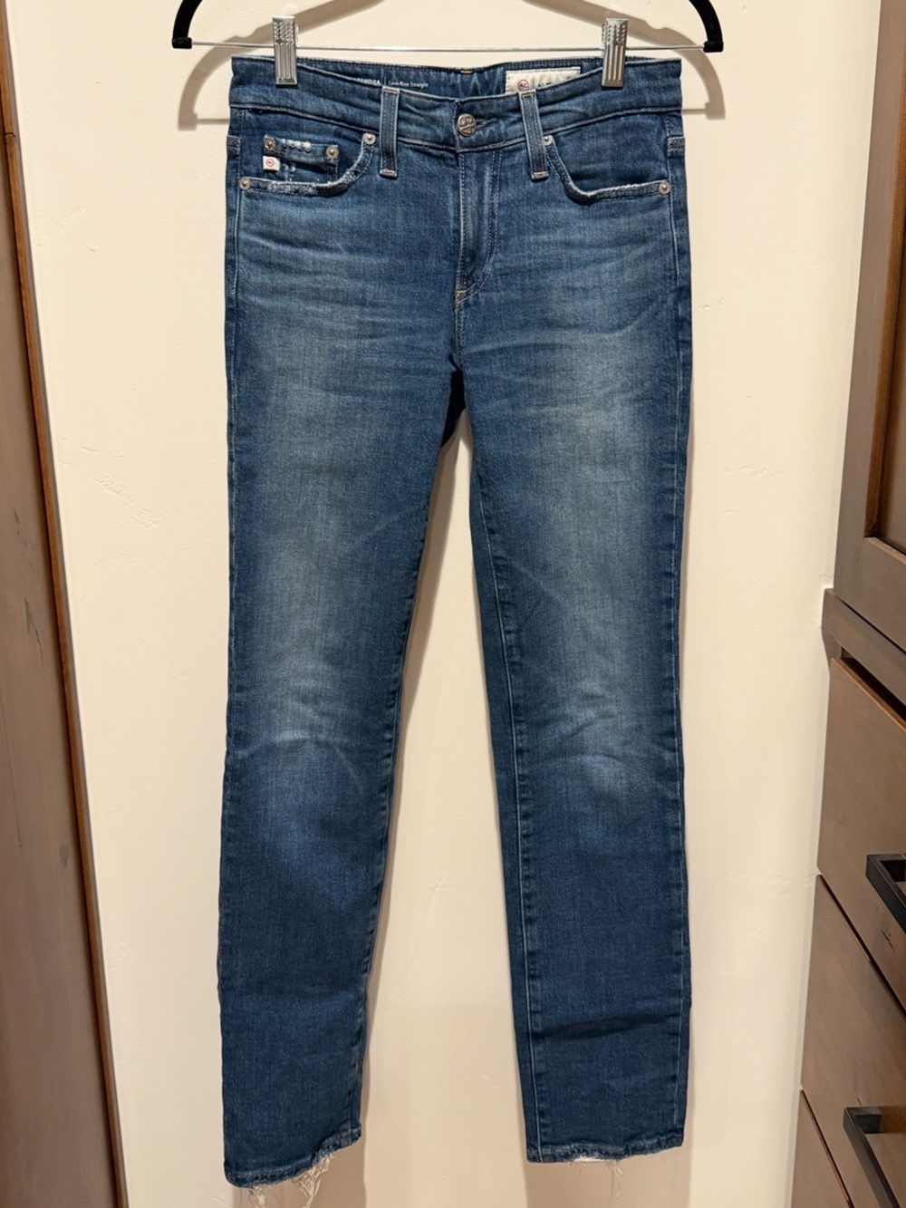 AG Sandra Low Rise Straight Sz: 24. Color: 18 yrs Bisou